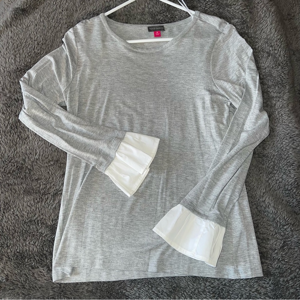 NWT Vince Camuto Poplin Bell Sleeve shirt